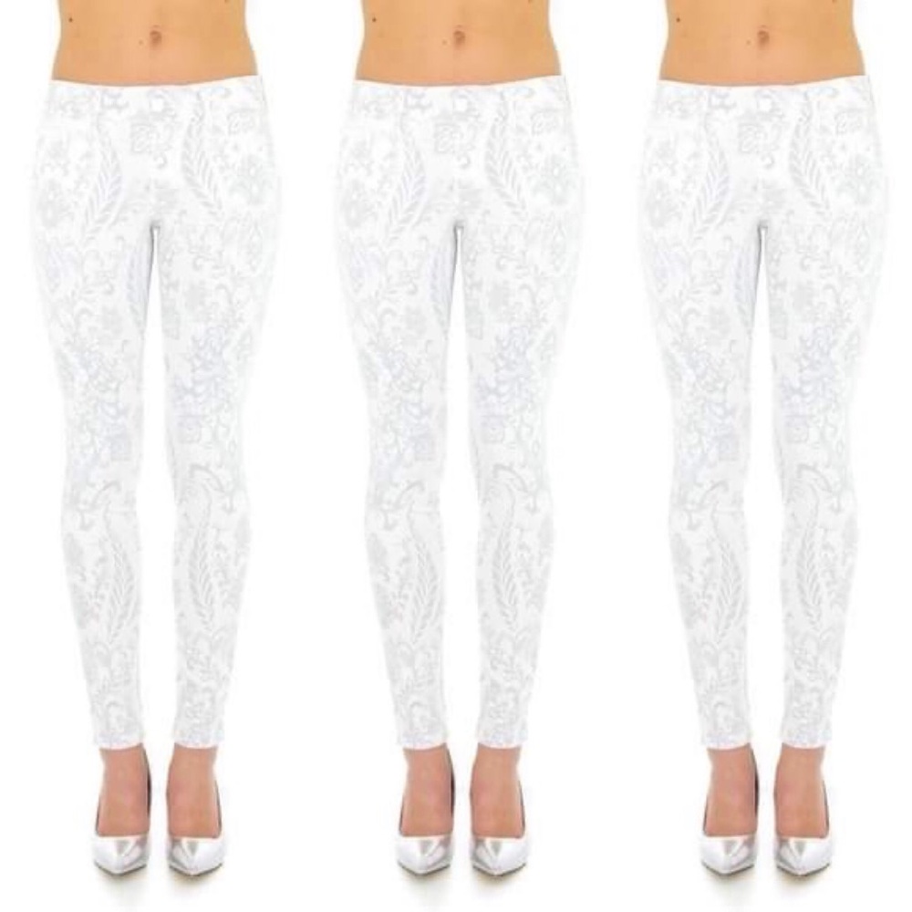 Black Orchid Black Jewel Mid Rise Skinny Jeans